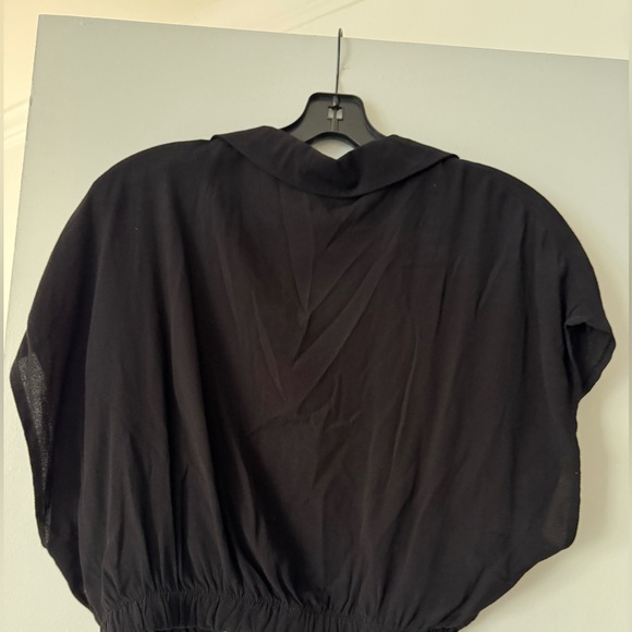 Black cropped button up - Picture 3 of 4
